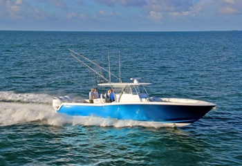 2025 Invincible 42 Center Console Boat